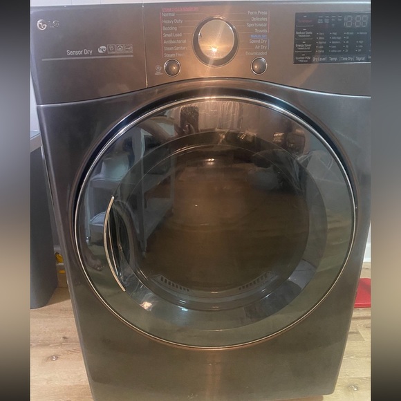Lg smart gas dryer - Picture 2 of 7
